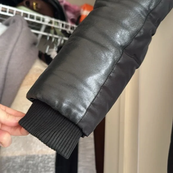 WINTER JACKET - Picture 5 of 9